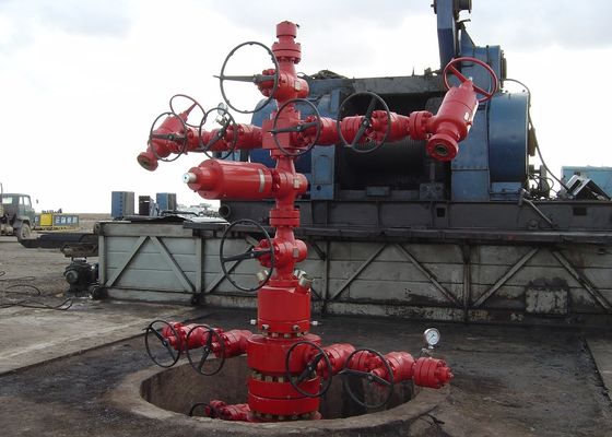 China Oil Well Christmas Tree Equipment , Gas Production / Oilfield Christmas Tree API 6A supplier