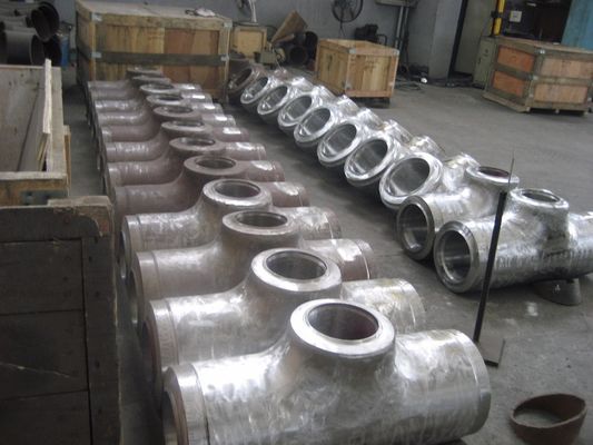 Hot Forming Oil Wellhead Equipment Carbon Steel Seamless Tee Customized Color supplier